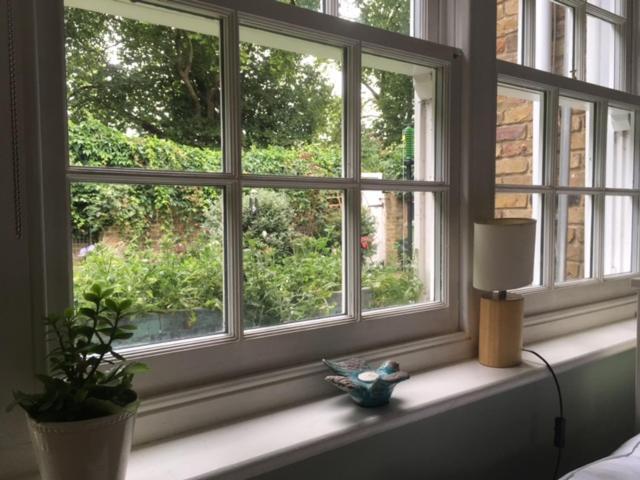 Acomodação com café da manhã  Self Contained Garden Londres